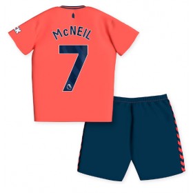 Everton Dwight McNeil #7 Borta Kläder Barn 2023-24 Kortärmad (+ Korta byxor)